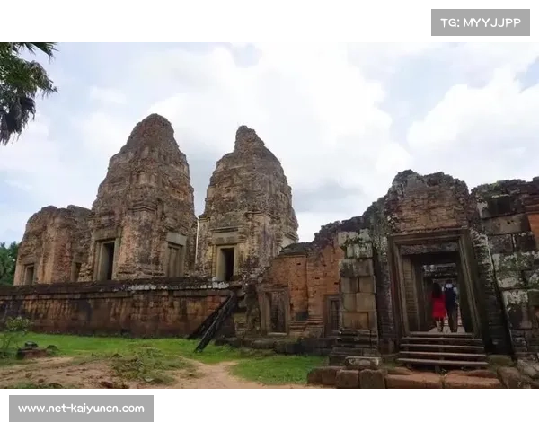 柬埔寨选手赴吴哥窟集训 中柬合拍纪录片展现跨国训练合作之旅